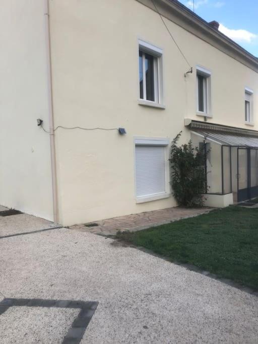 Proche Bioparc Maison Avec Jardin Doué-la-Fontaine Exterior foto